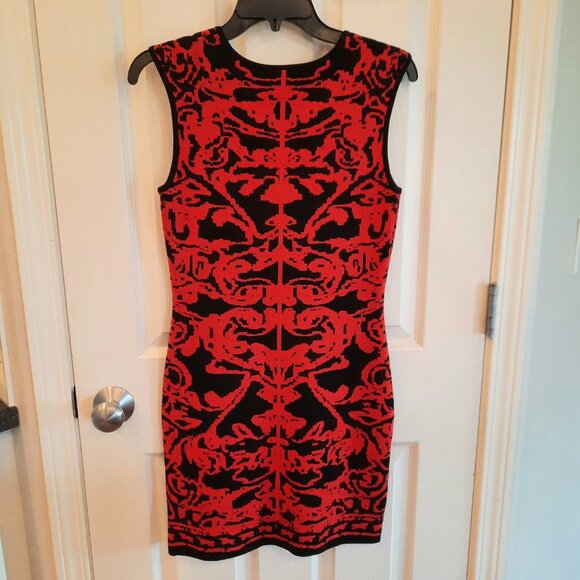 Clove Bodycon Geometric Knit Dress in Black/Red, Size 6 - Picture 3 of 4